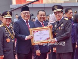 Dukung Percepatan Sertipikasi Tanah di Pulau Nusakambangan, Kementerian ATR/BPN Terima Penghargaan dari Kementerian Hukum dan HAM